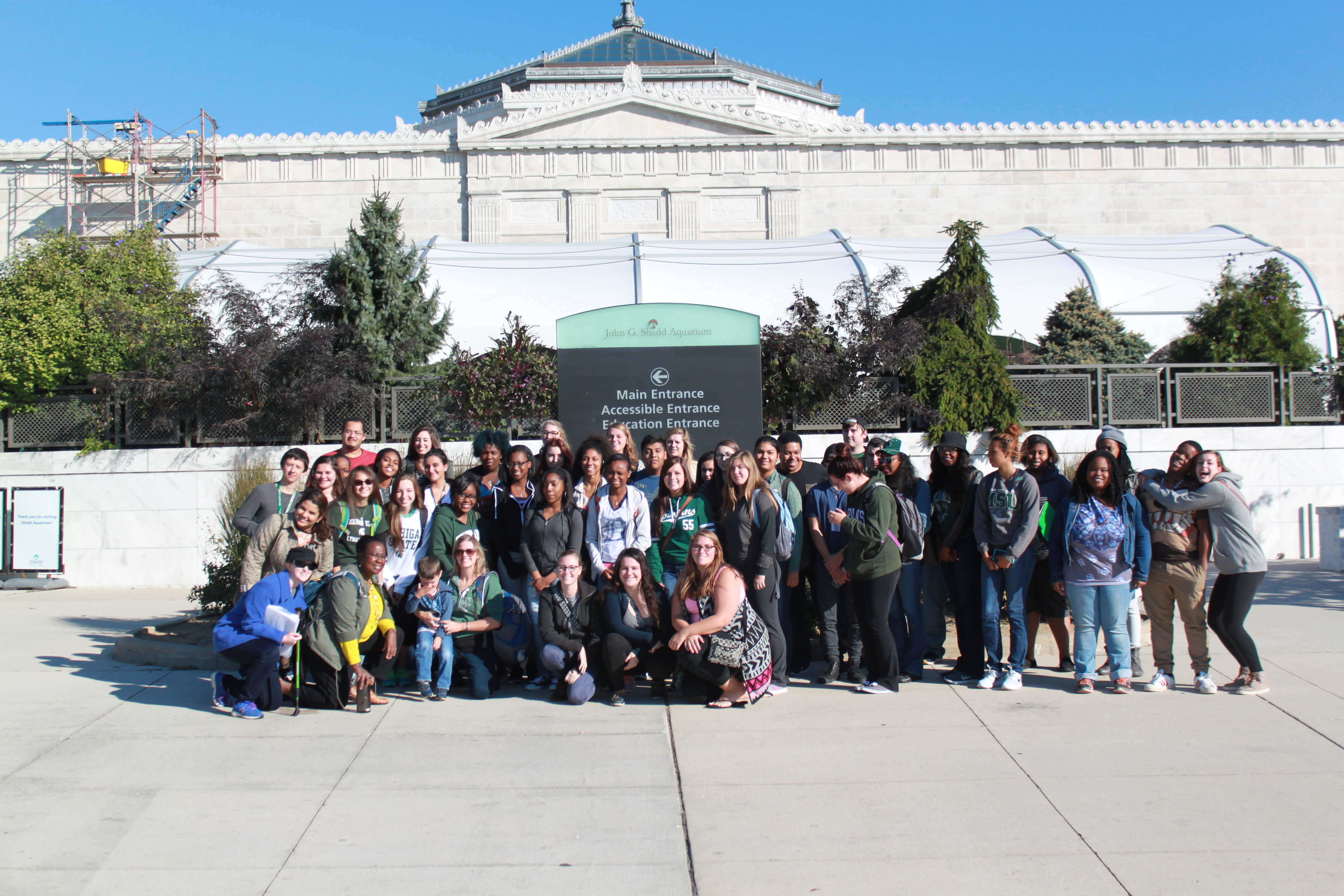 Students and faculty with the INQUIRE program at the Field Museum for an off-campus learning trip