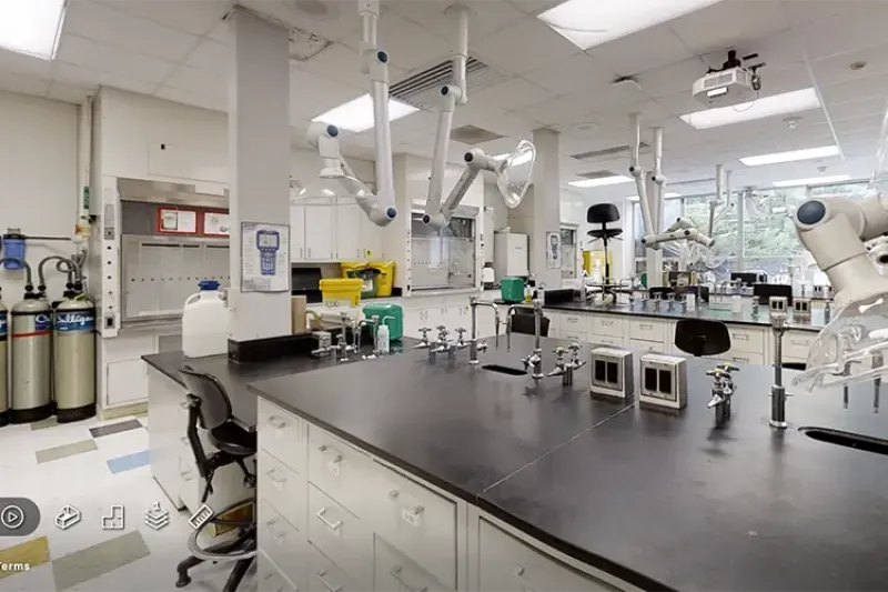 Science lab at Holmes Hall